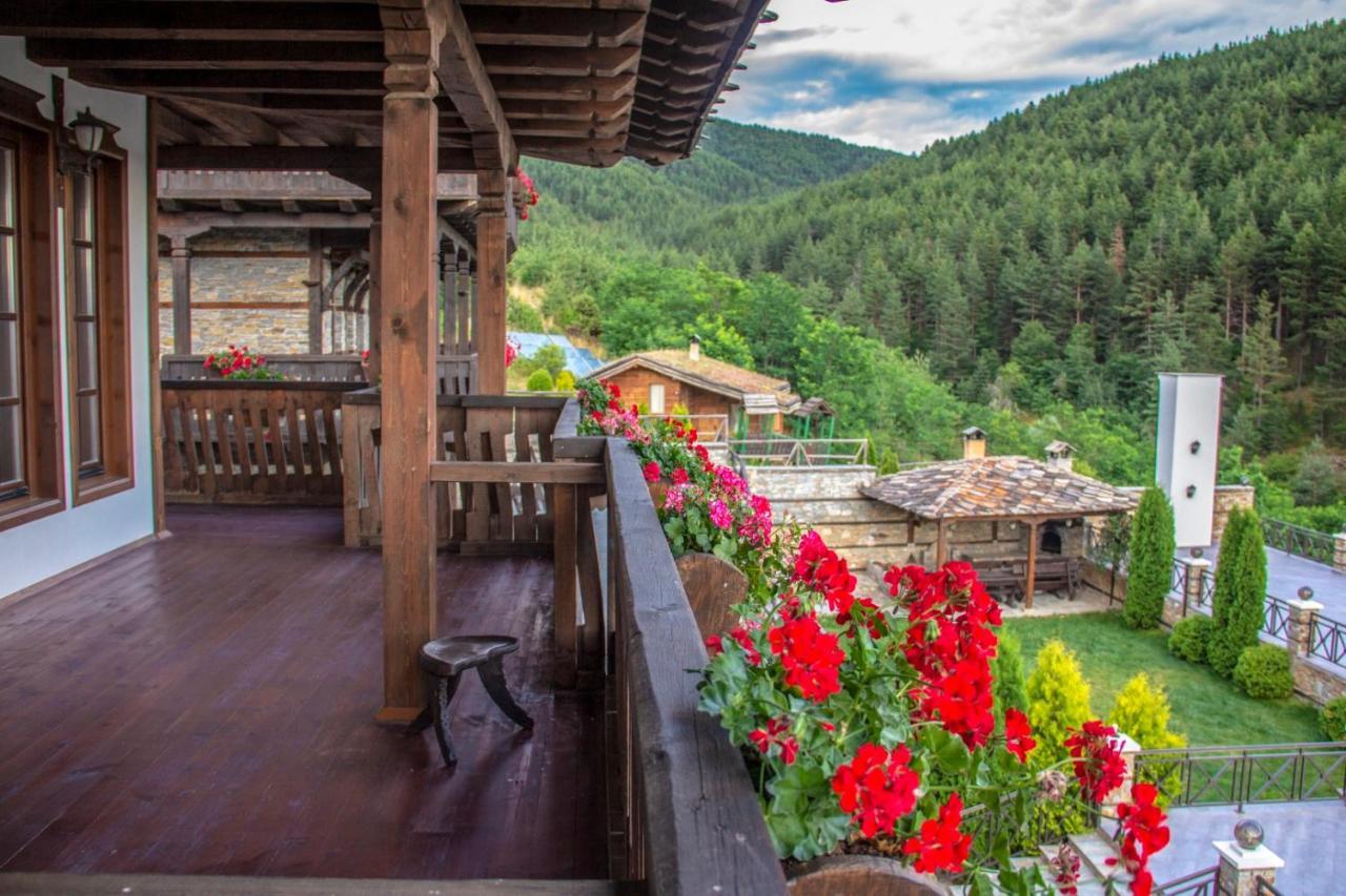 Leshtenski Rai Guest House Экстерьер фото