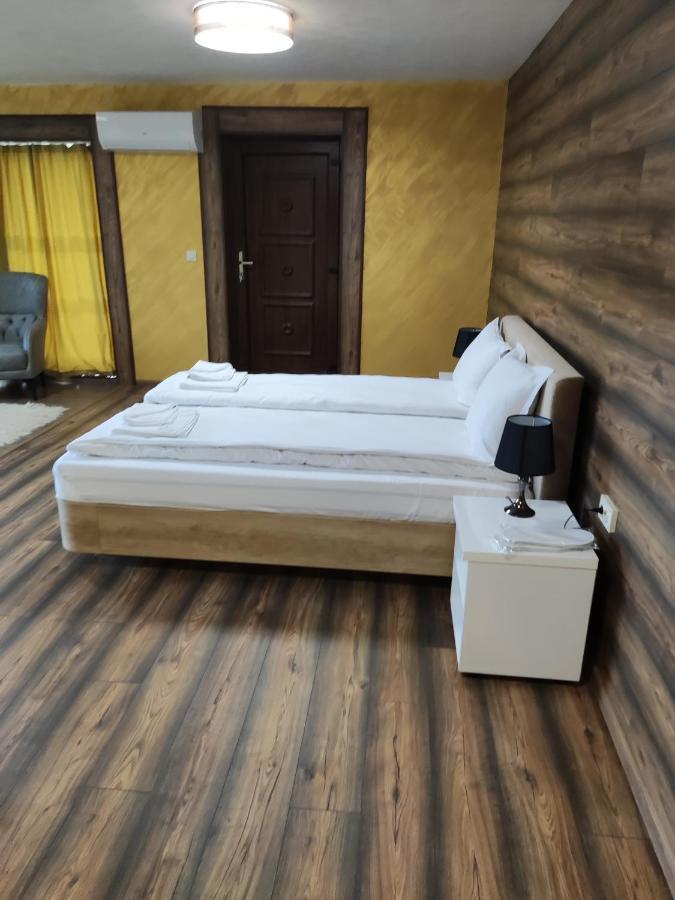 Leshtenski Rai Guest House Экстерьер фото